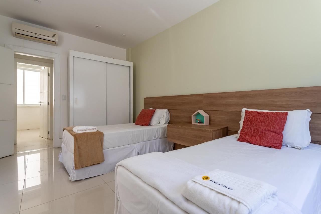 Pineapples SL1001 - Luxuoso apartamento à uma quadra da praia de Copacabana Rio de Janeiro Exterior foto